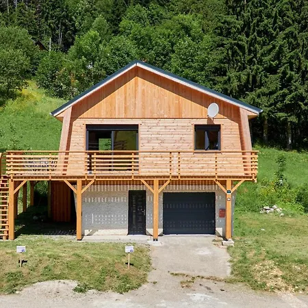 Le Lys Martagon Apartment *